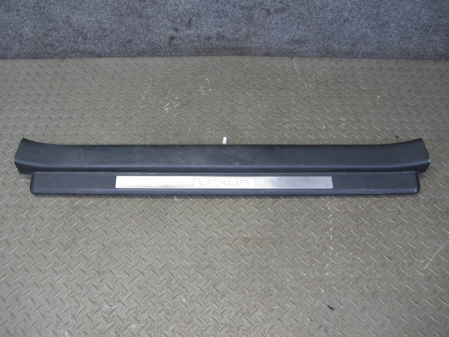 10-15 Lexus IS350 IS250 Convertible Left Side Door Sill Scuff Plate w Light OEM