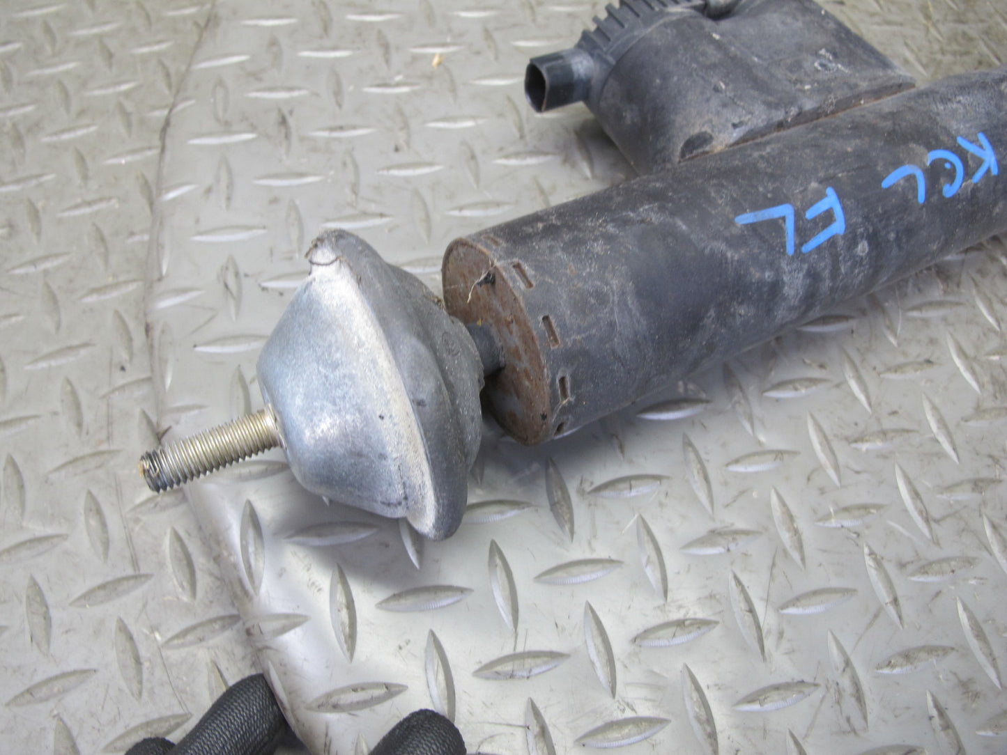 96-99 Mercedes W140 C140 Set of 2 Front Hydraulic Strut Shock Absorber OEM
