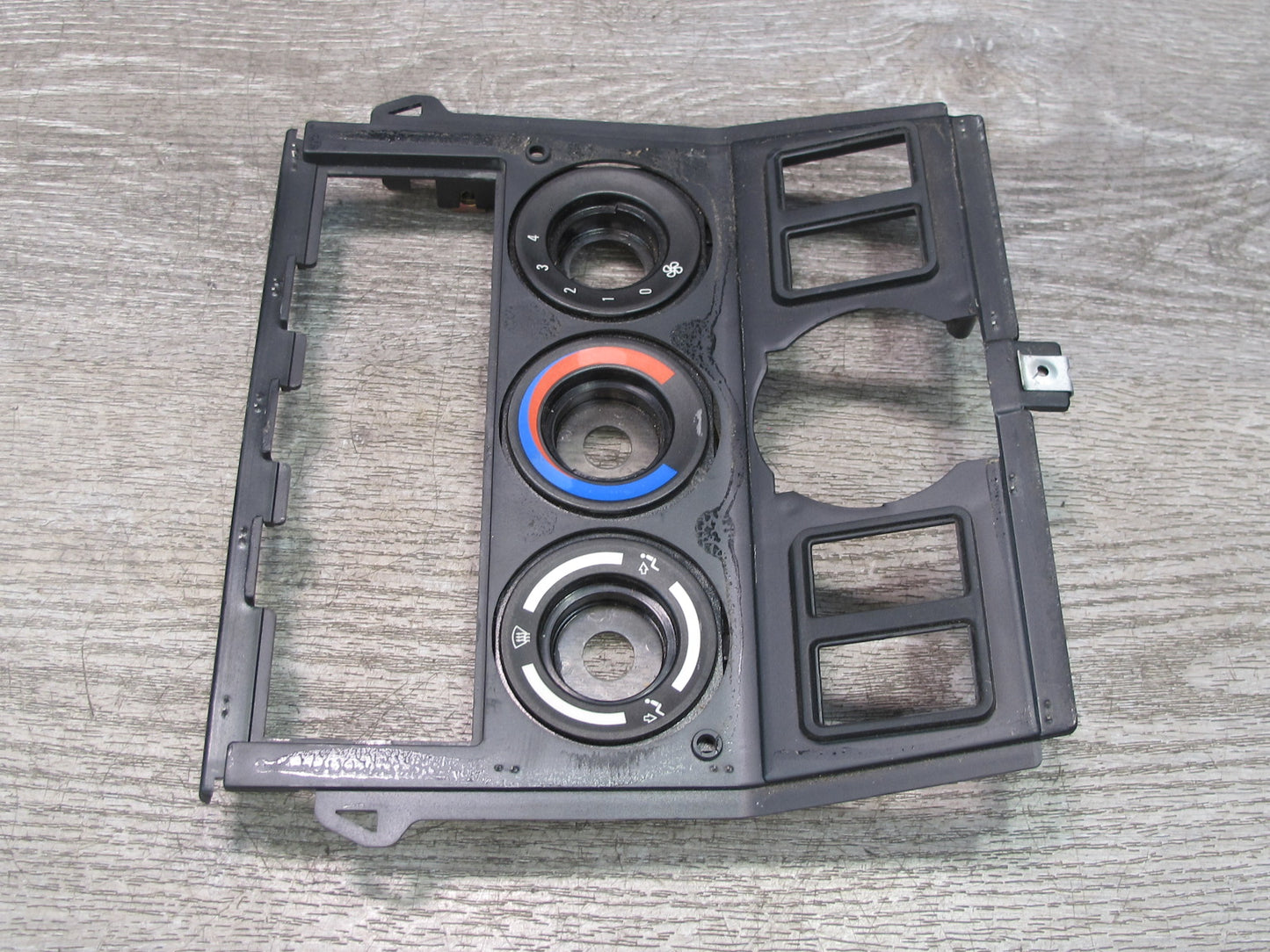 00-02 BMW E36/7 Z3 Center Console Climate Panel Mount Bracket 8397702 OEM