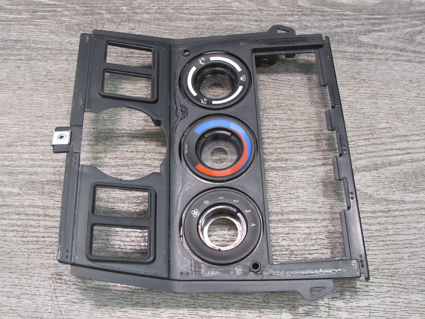 00-02 BMW E36/7 Z3 Center Console Climate Panel Mount Bracket 8397702 OEM