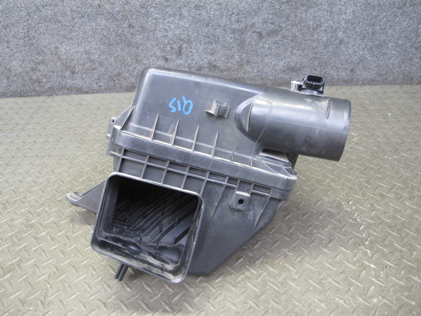 06-15 Lexus GSE20L IS250 2.5L Air Intake Cleaner Filter Box 014140-433 OEM