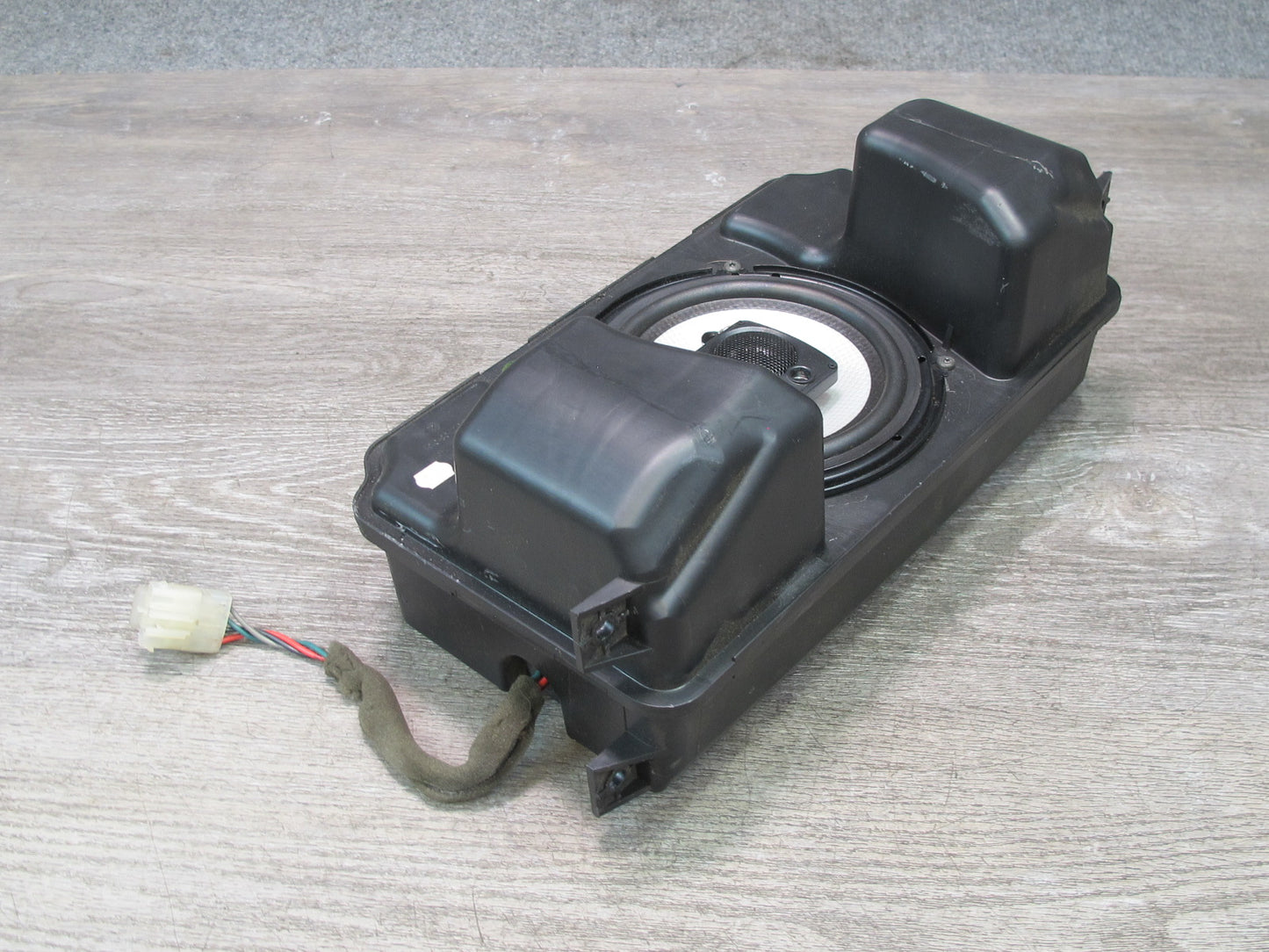 00-02 BMW E36/7 Z3 Roadster Harman Kardon Rear Subwoofer Box 6902837 OEM