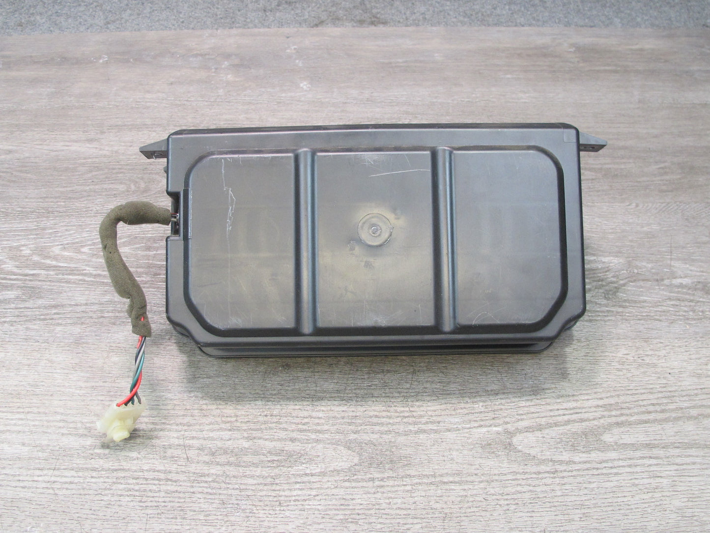 00-02 BMW E36/7 Z3 Roadster Harman Kardon Rear Subwoofer Box 6902837 OEM
