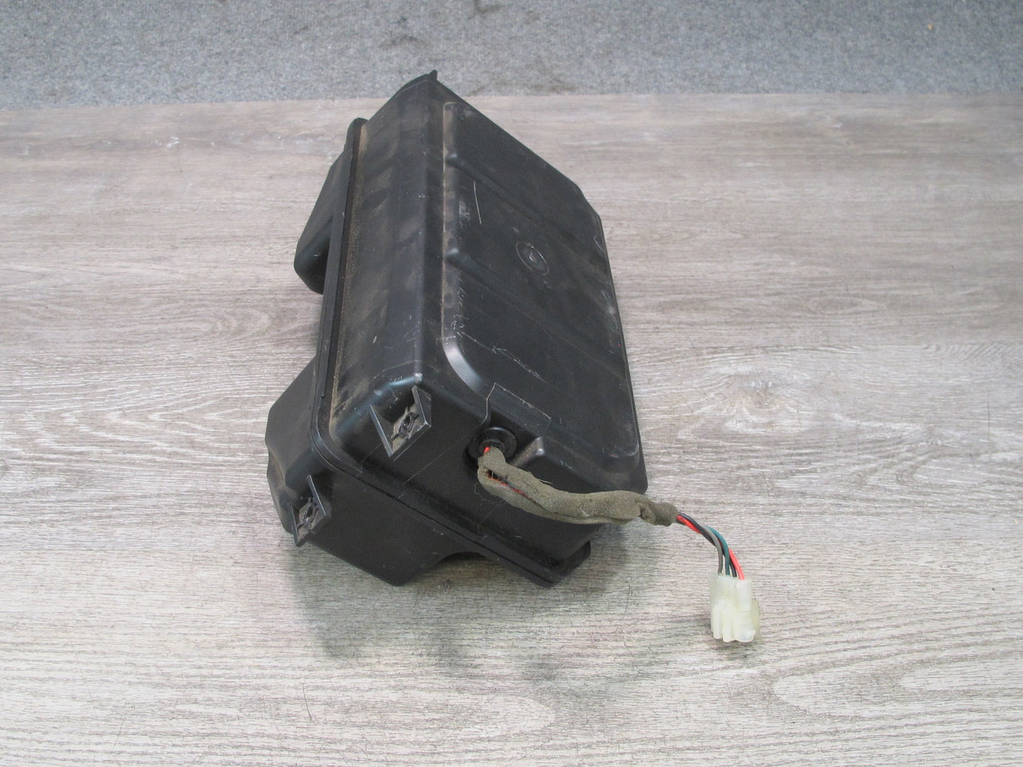 00-02 BMW E36/7 Z3 Roadster Harman Kardon Rear Subwoofer Box 6902837 OEM