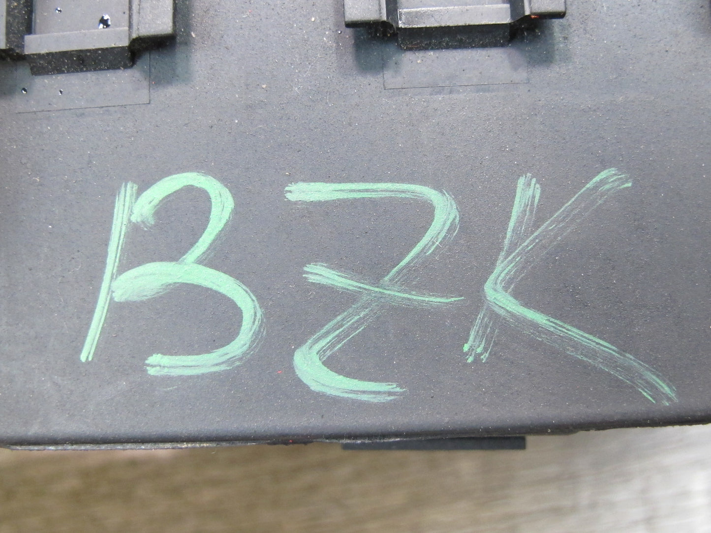 96-02 BMW E36/7 Z3 Under Hood Junction Relay Fuse Box Module 1387590 OEM