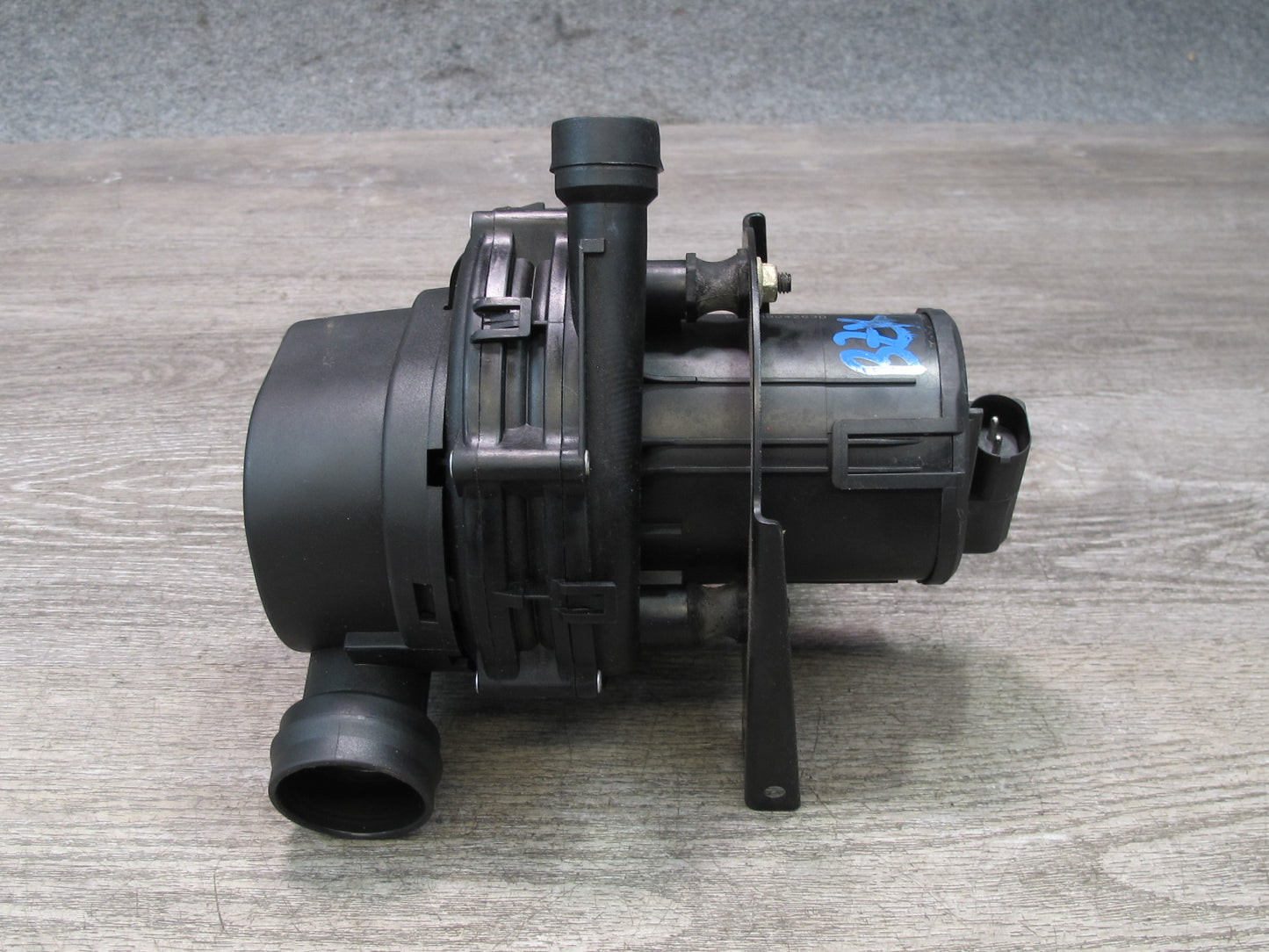 99-02 BMW E36/7 Z3 M52 M54 Smog Secondary Air Pump 1437465 OEM