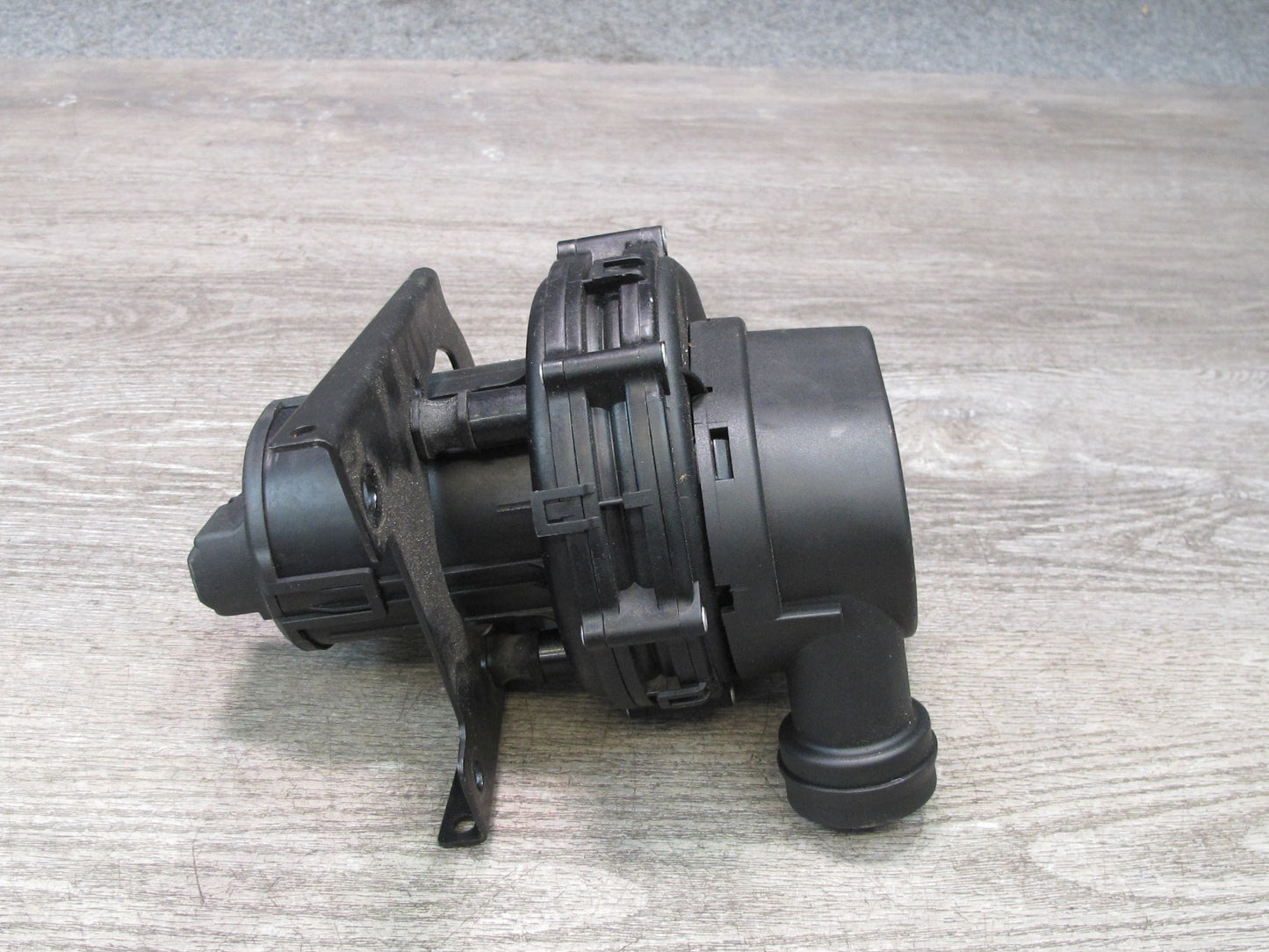 99-02 BMW E36/7 Z3 M52 M54 Smog Secondary Air Pump 1437465 OEM