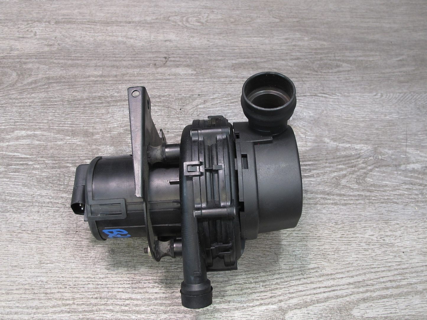 99-02 BMW E36/7 Z3 M52 M54 Smog Secondary Air Pump 1437465 OEM