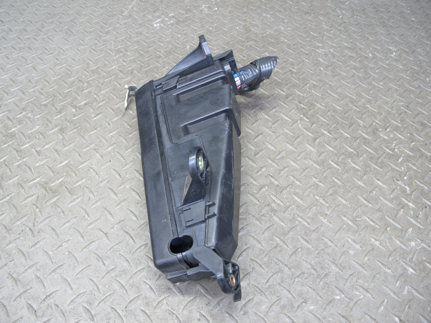 04-06 Lexus UCF30L LS430 Under Hood Junction Relay Fuse Box OEM
