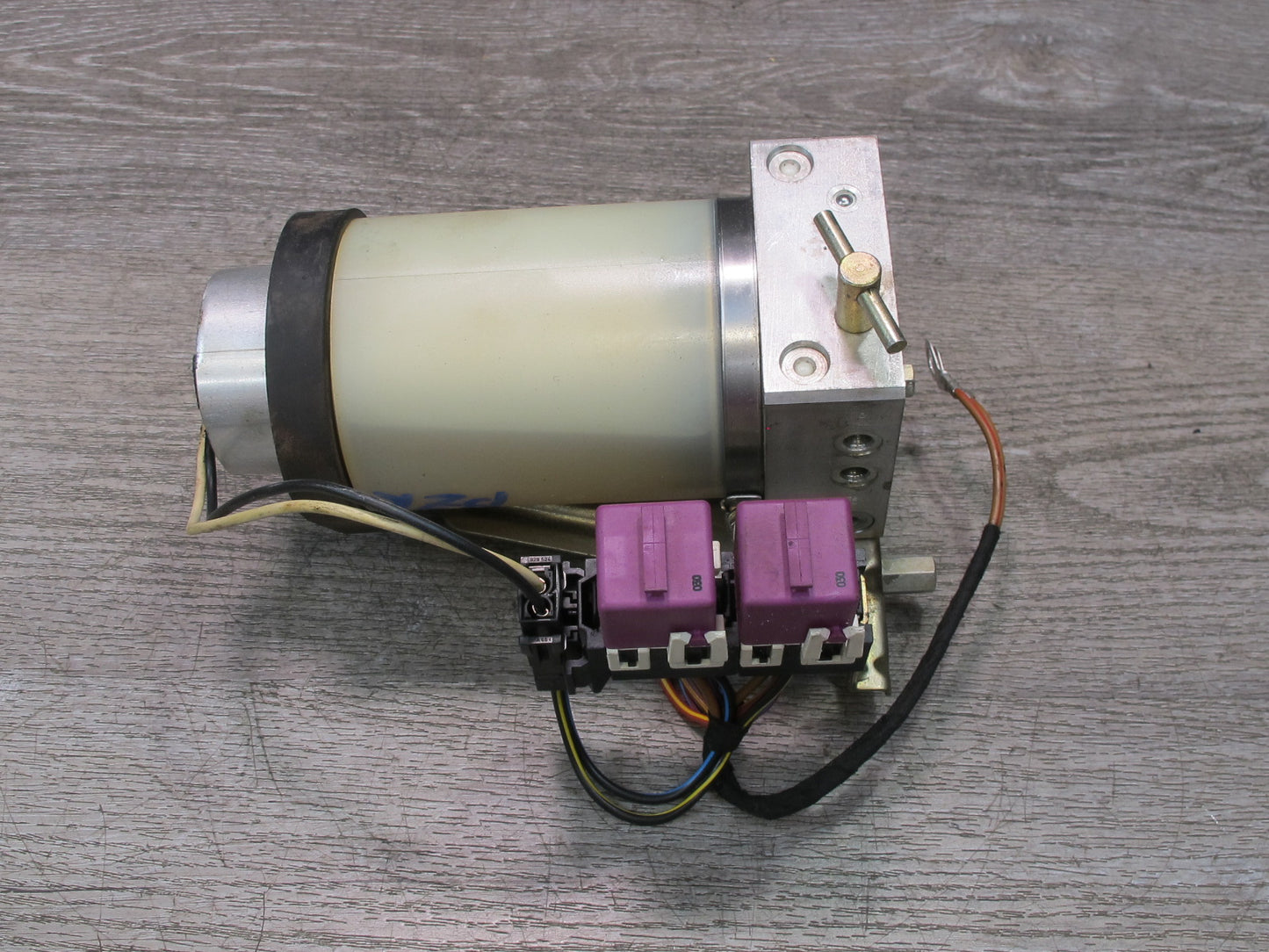96-02 BMW E36/7 Z3 Roadster TOP Roof Hydraulic Pump Motor w Relays 8407224 OEM