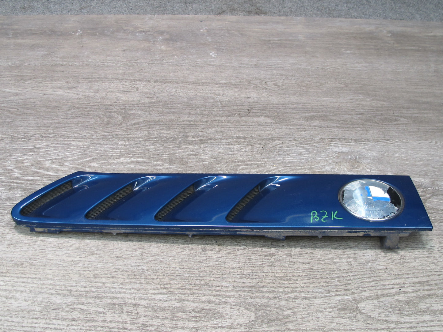 96-02 BMW E36/7 Z3 Set of 2 Front Right & Left Fender Vent Trim Cover Blue OEM