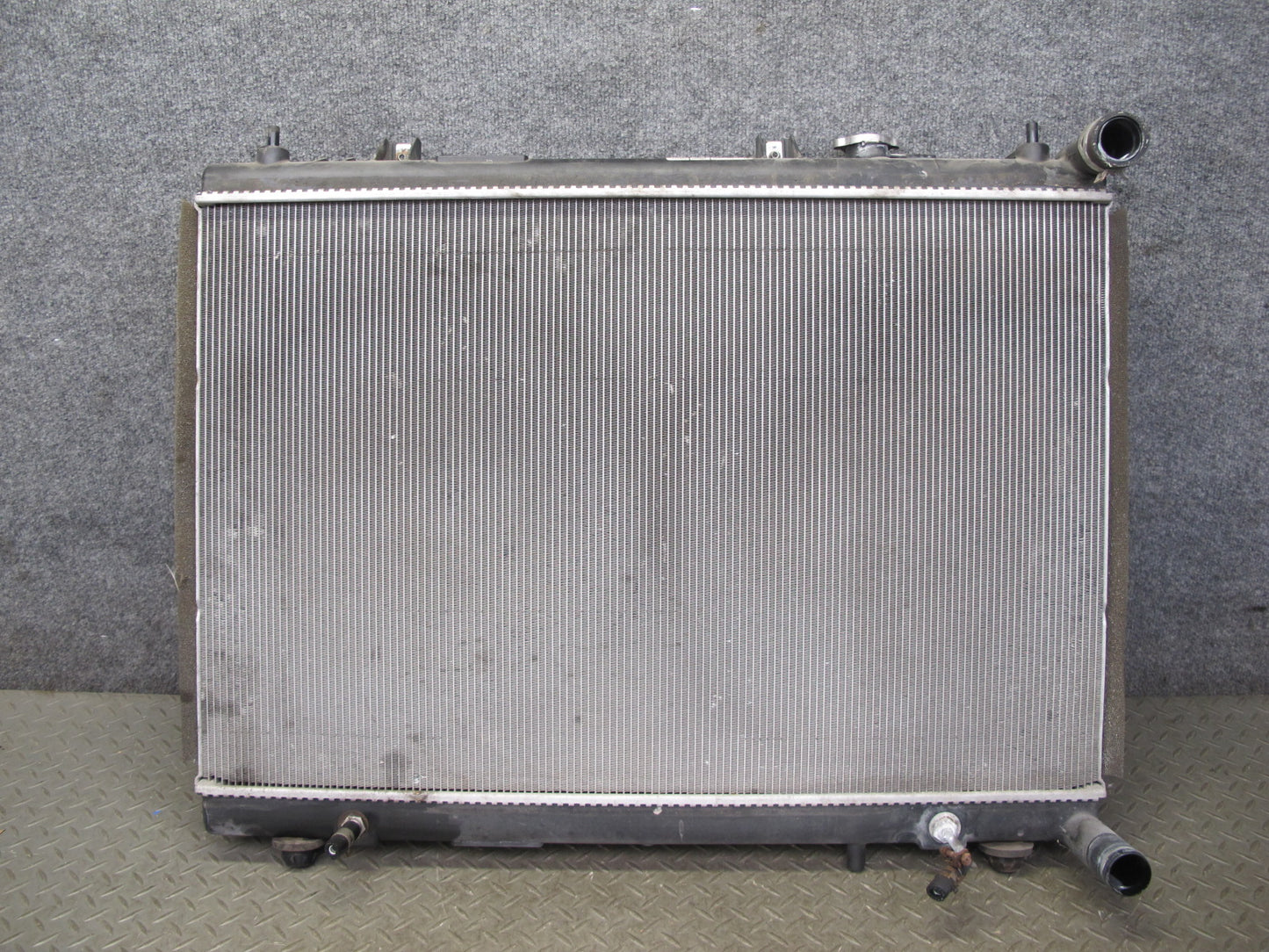 2013-2020 Infiniti JX35 QX60 Engine Cooling Radiator 21460-3JA0A