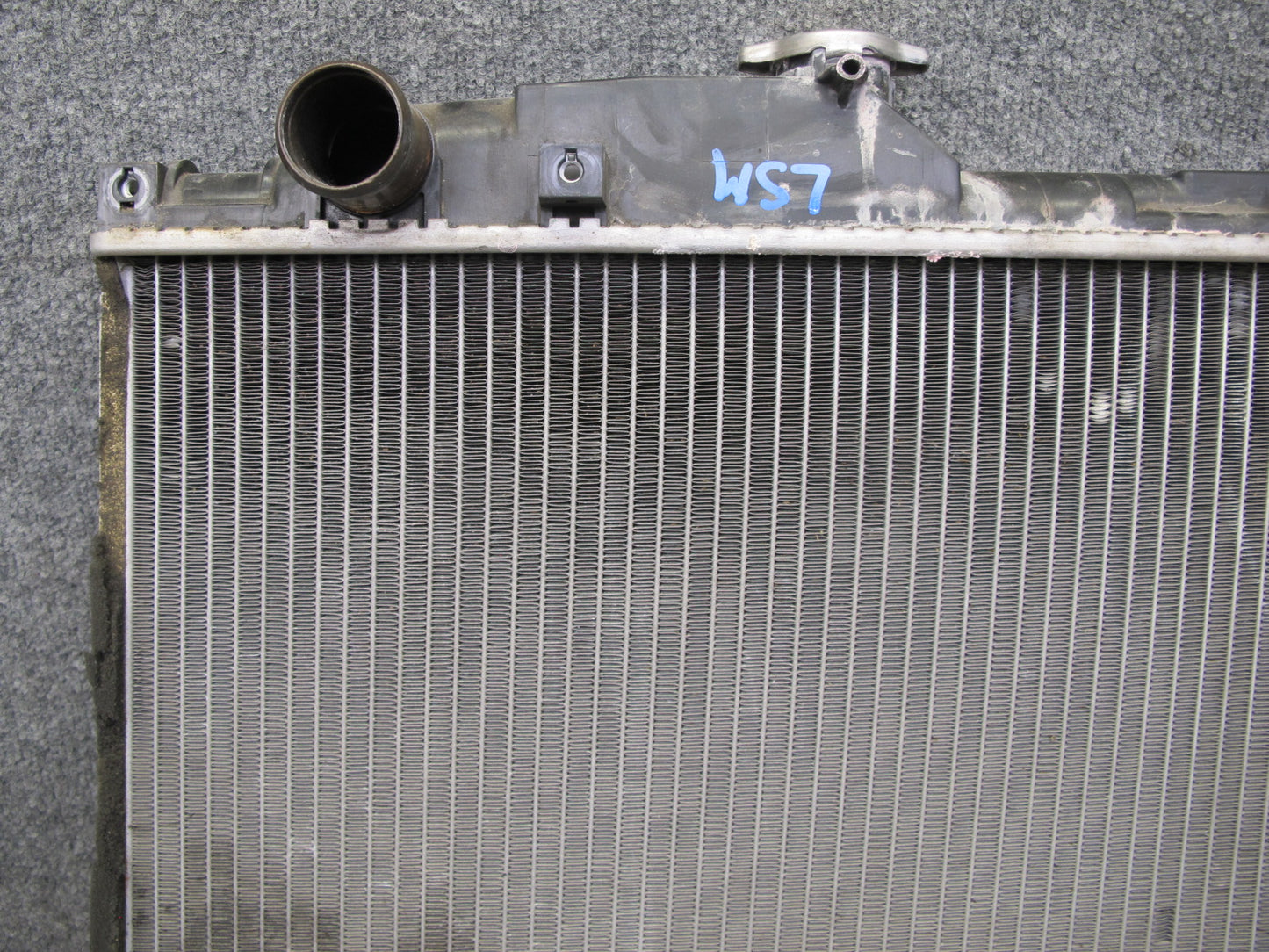 01-06 Lexus LS430 UCF30L Engine Cooling Radiator OEM