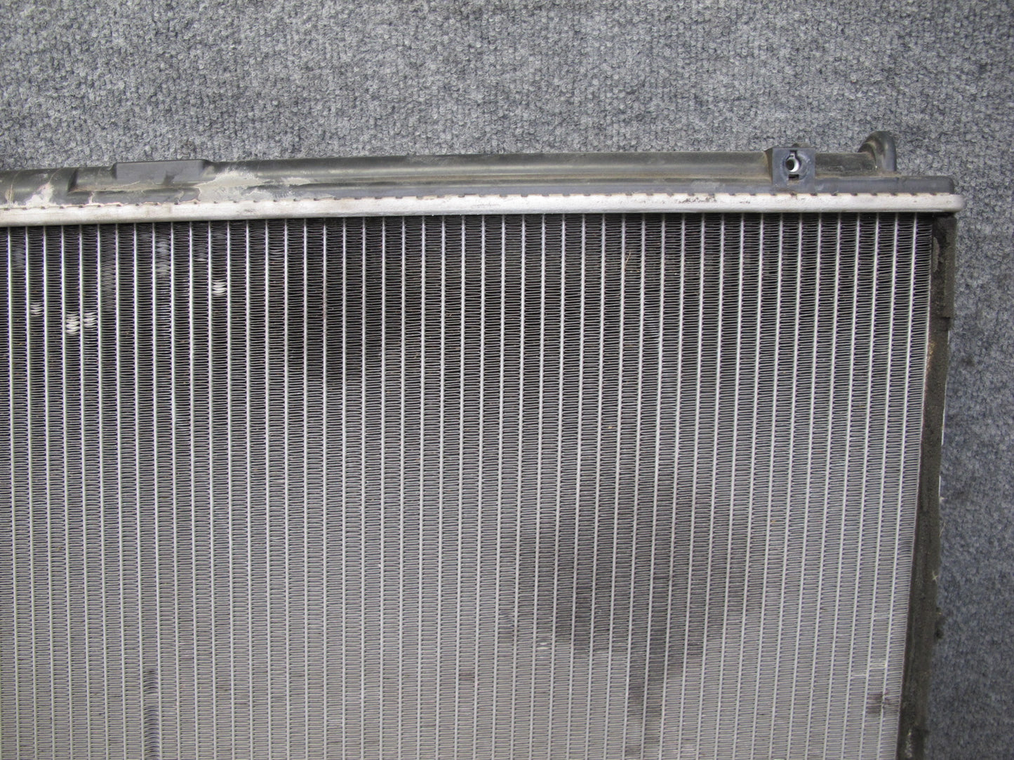 01-06 Lexus LS430 UCF30L Engine Cooling Radiator OEM