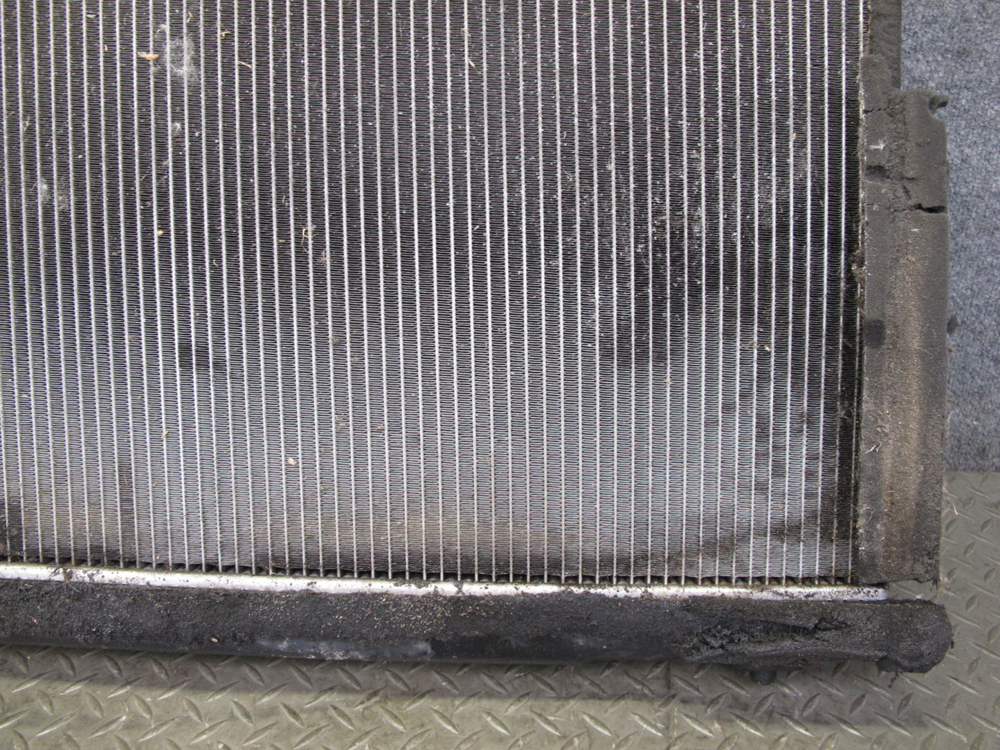 01-06 Lexus LS430 UCF30L Engine Cooling Radiator OEM