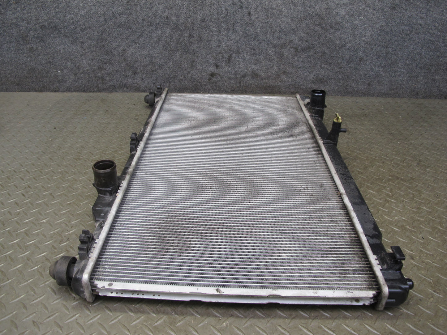 06-15 Lexus GSE20L IS350 IS250 Engine Motor Cooling Radiator OEM