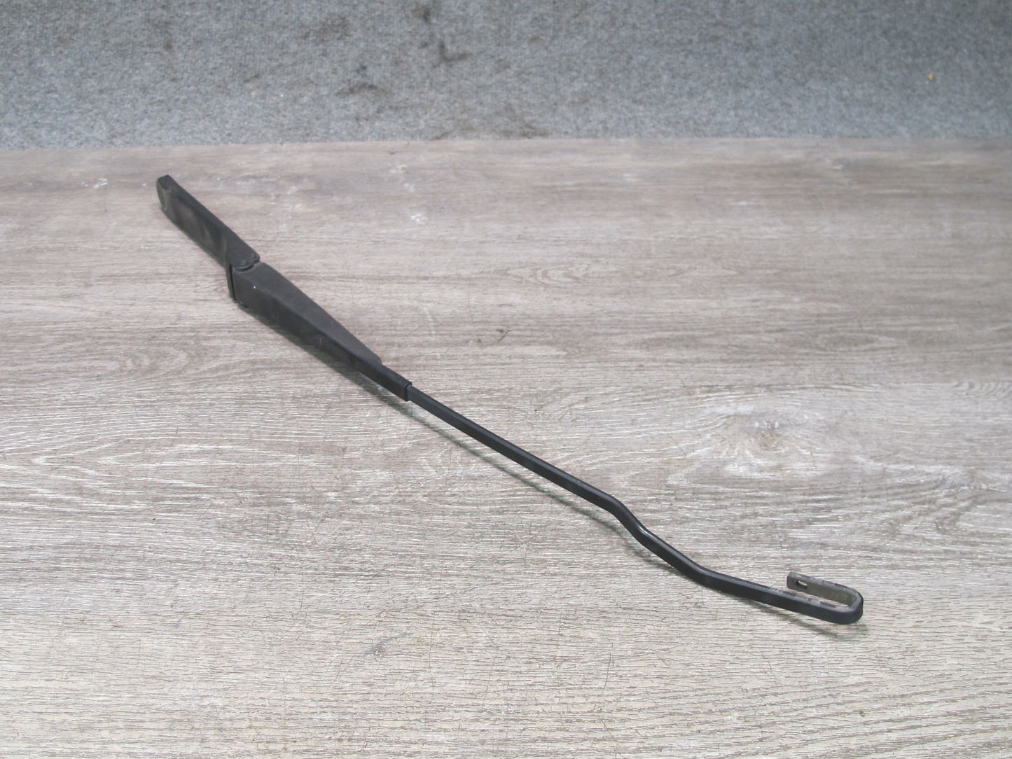 96-02 BMW E36/7 Z3 Set of 2 Front Left & Right Windshield Wiper Arm OEM