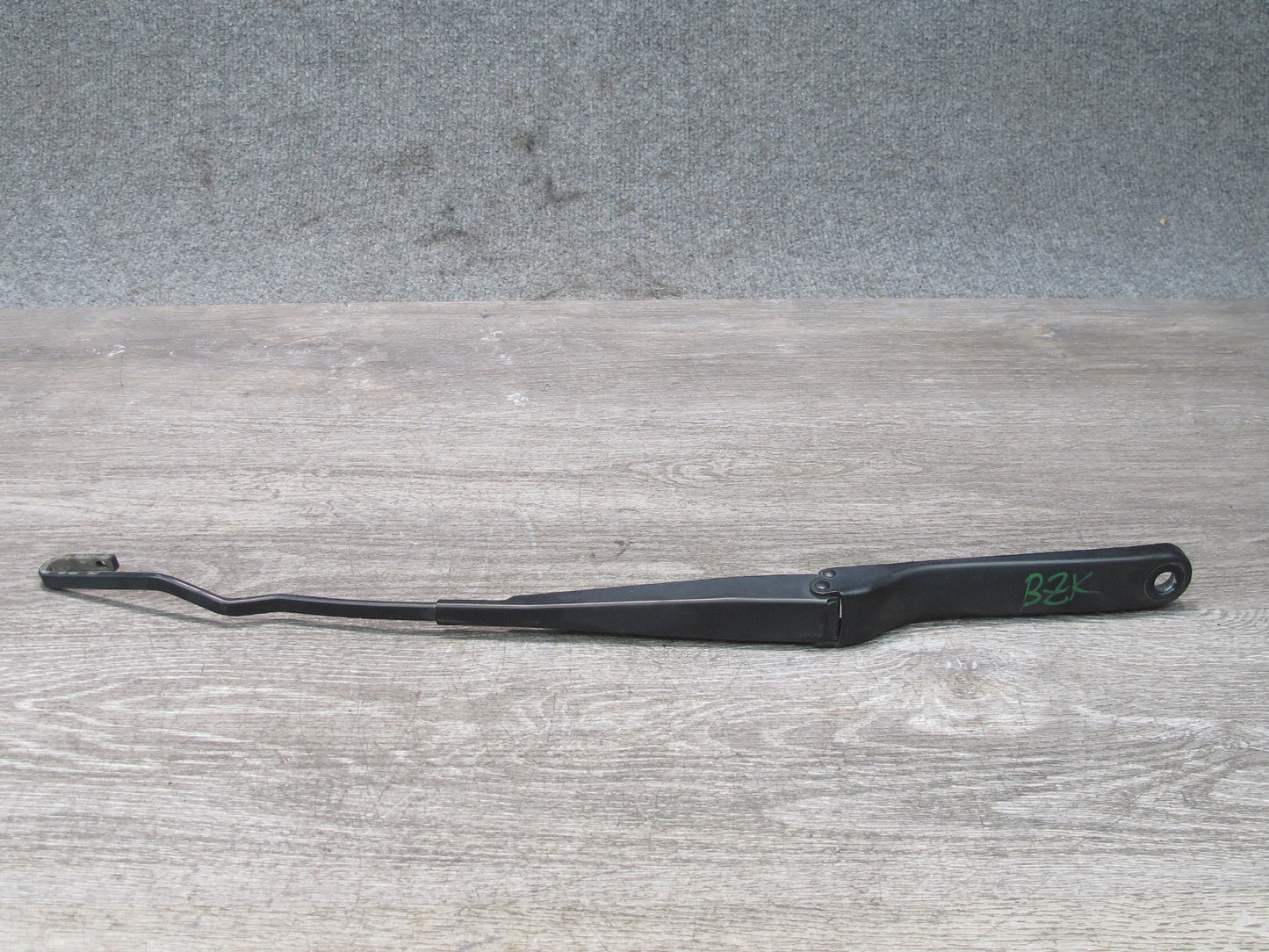 96-02 BMW E36/7 Z3 Set of 2 Front Left & Right Windshield Wiper Arm OEM