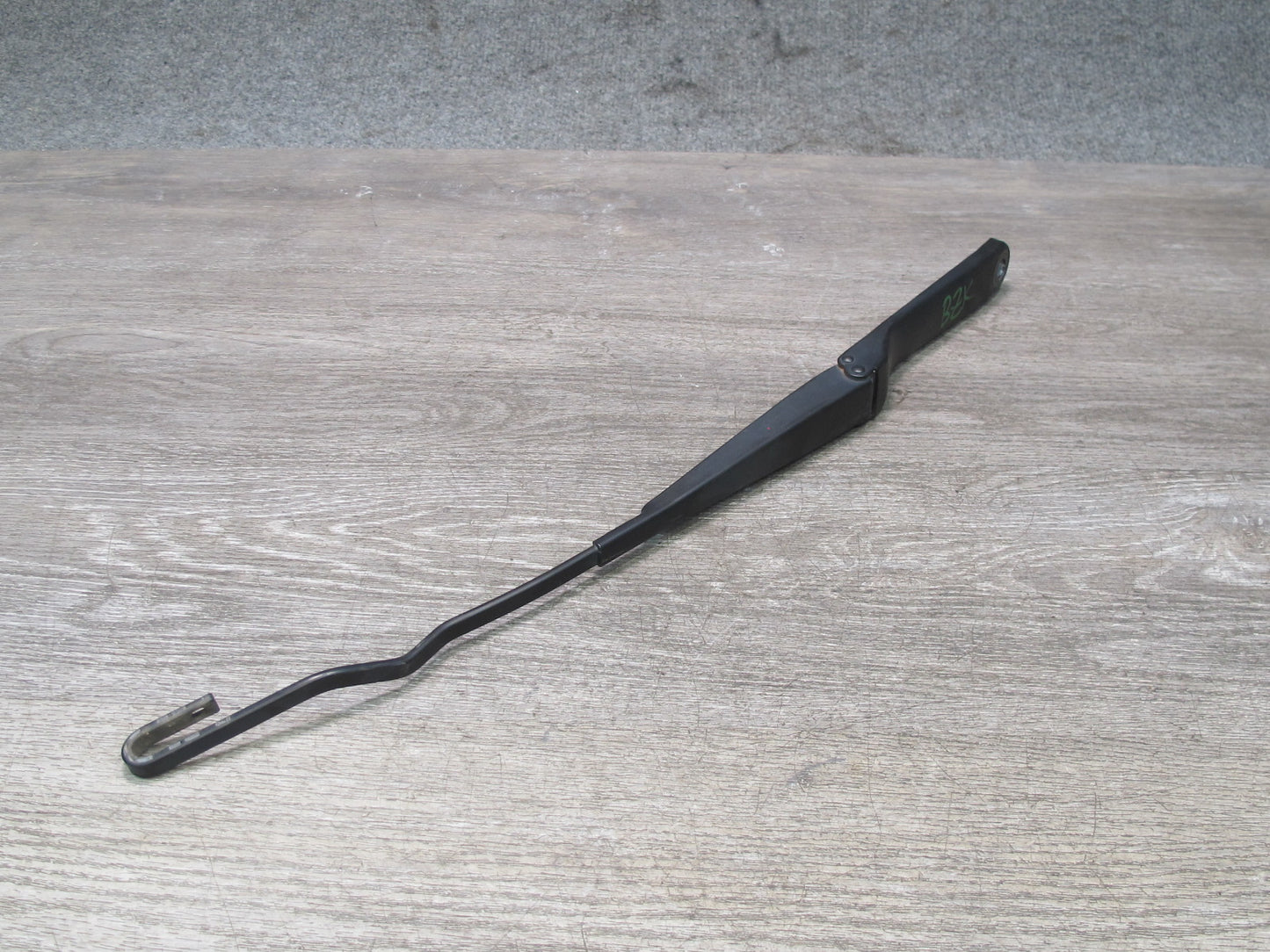 96-02 BMW E36/7 Z3 Set of 2 Front Left & Right Windshield Wiper Arm OEM