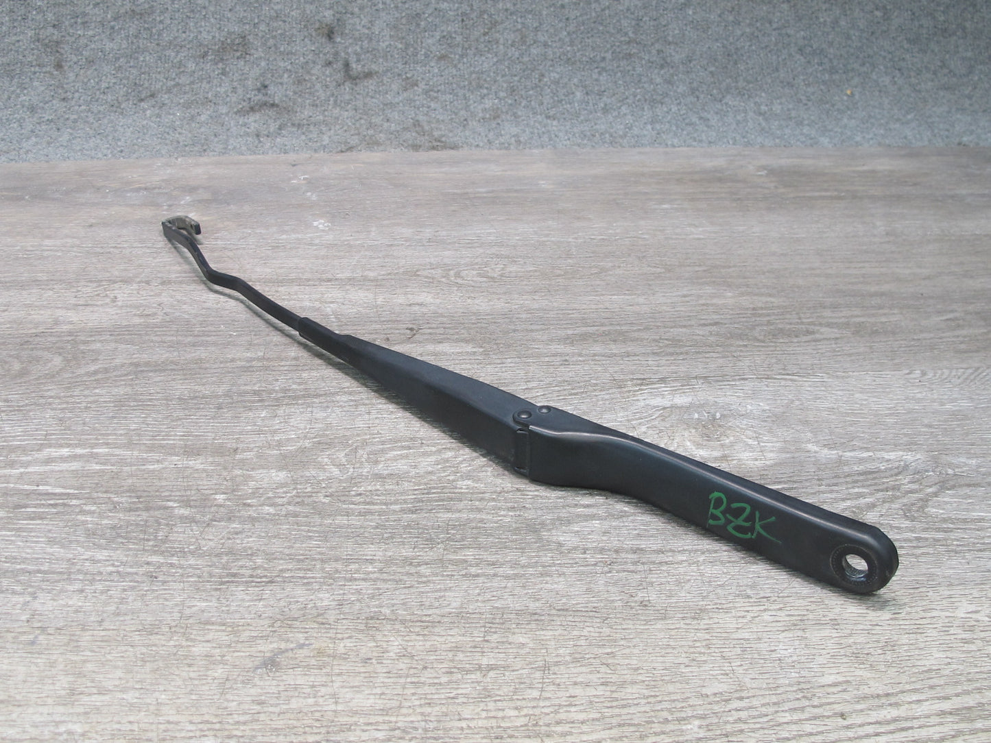 96-02 BMW E36/7 Z3 Set of 2 Front Left & Right Windshield Wiper Arm OEM