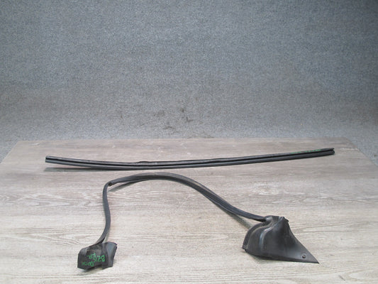 96-02 BMW E36/7 Z3 Roadster Set of 2 Right Passenger Door Weatherstrip Seal OEM