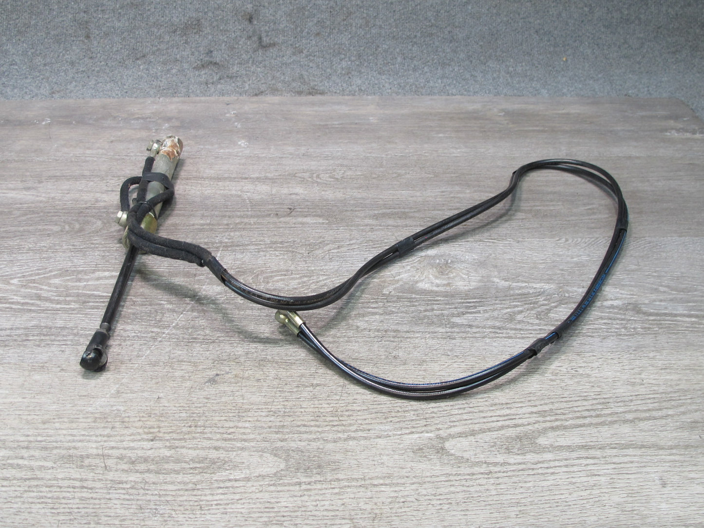 97-02 BMW E36/7 Z3 Roadster TOP Roof Hydraulic Lift Cylinder w Hose Line OEM
