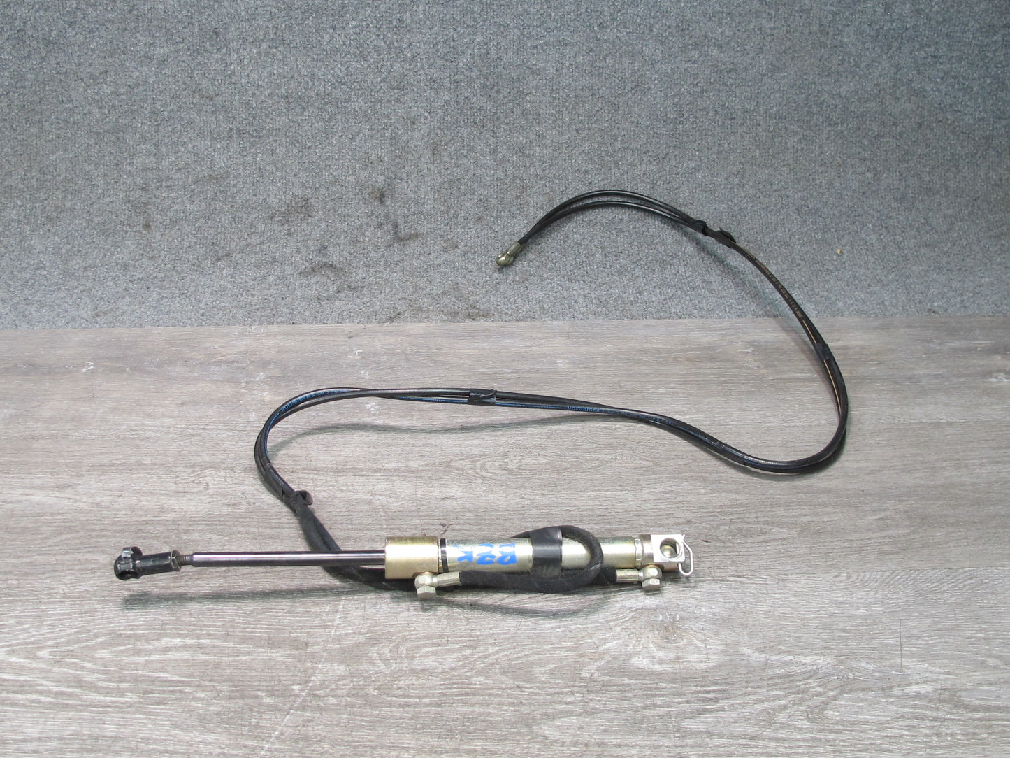 97-02 BMW E36/7 Z3 Roadster TOP Roof Hydraulic Lift Cylinder w Hose Line OEM