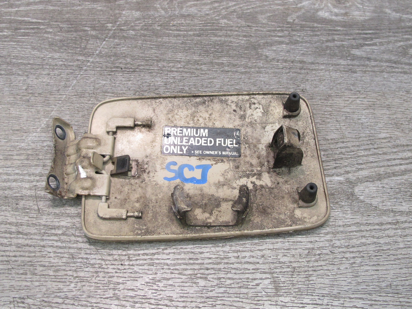 92-00 Lexus JZZ31L SC300 SC400 Fuel Door Lid Cover Sandstone Beige Metallic OEM
