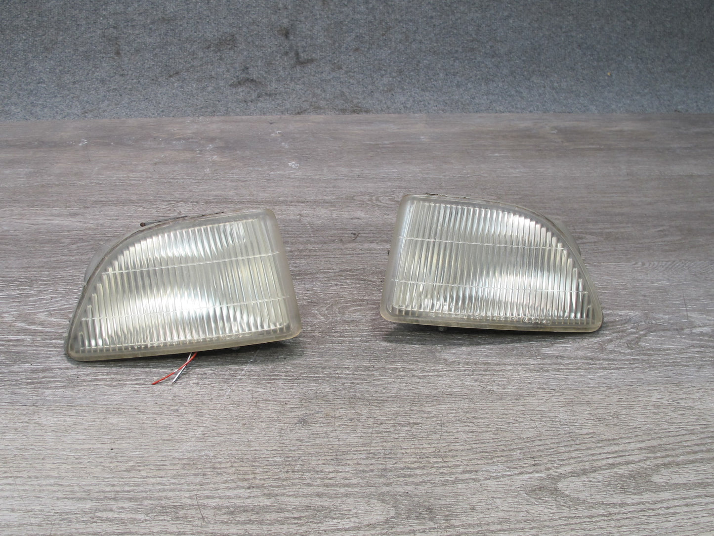 92-94 Lexus JZZ31L SC400 SC300 Set of 2 Front Left & Right Fog Light Lamp OEM