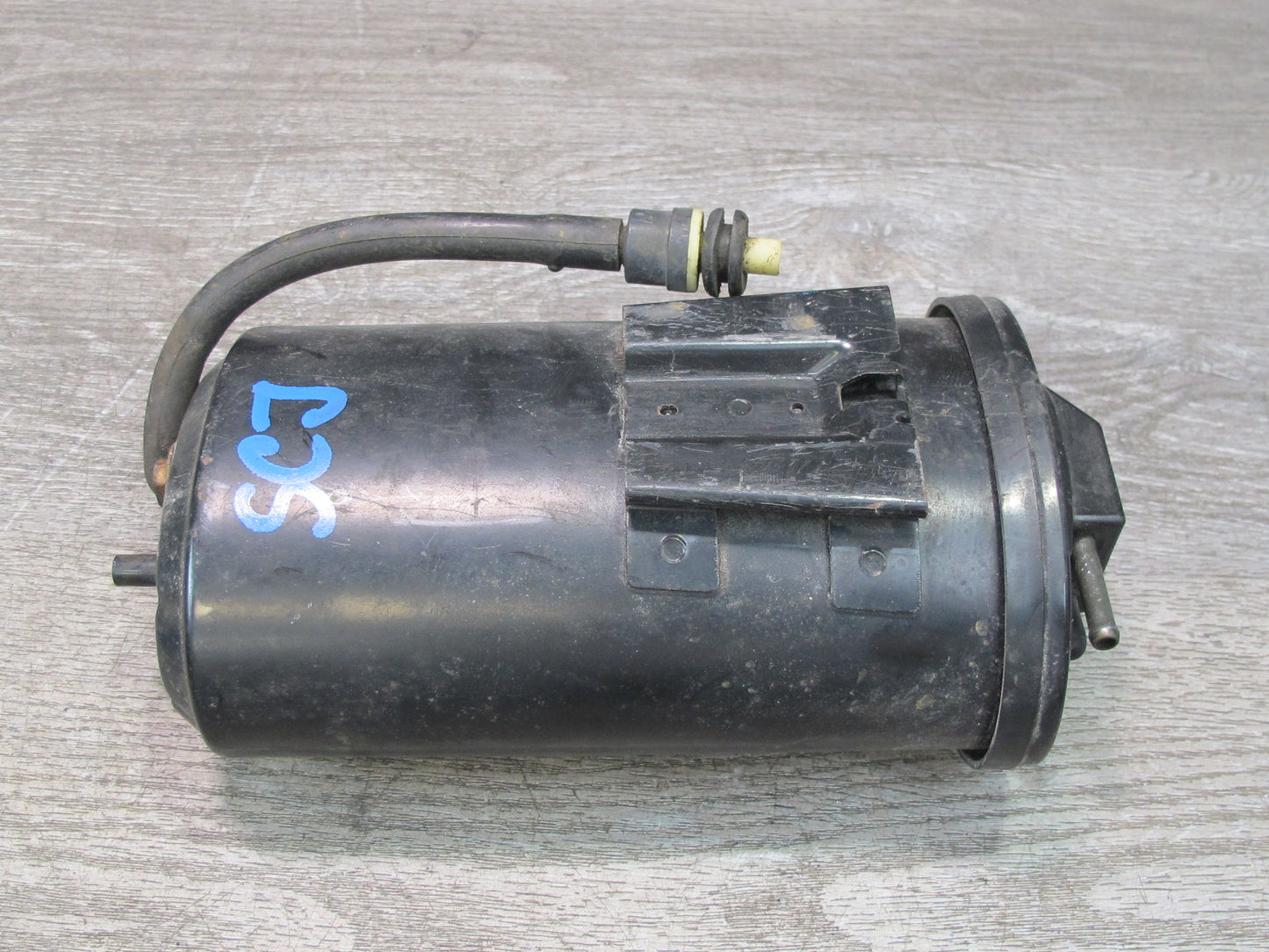 92-97 Lexus JZZ31L SC300 SC400 Fuel Evap Vapor Charcoal Canister 77740-24031 OEM