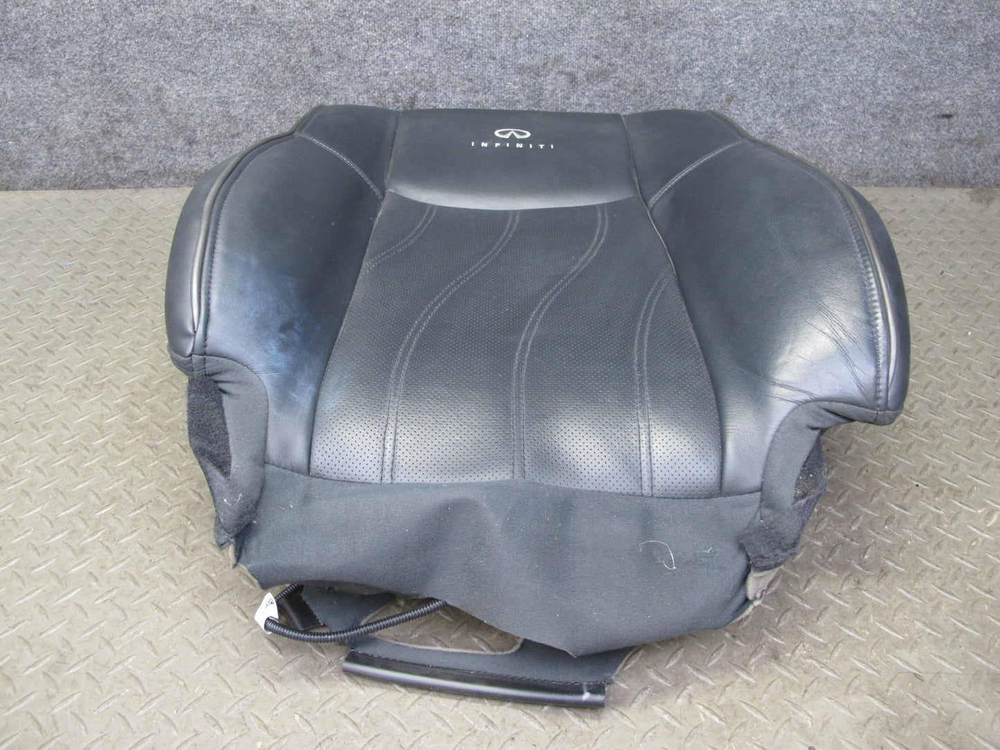2014-2015 Infiniti QX60 Front Left Seat Upper Backrest Leather Cushion