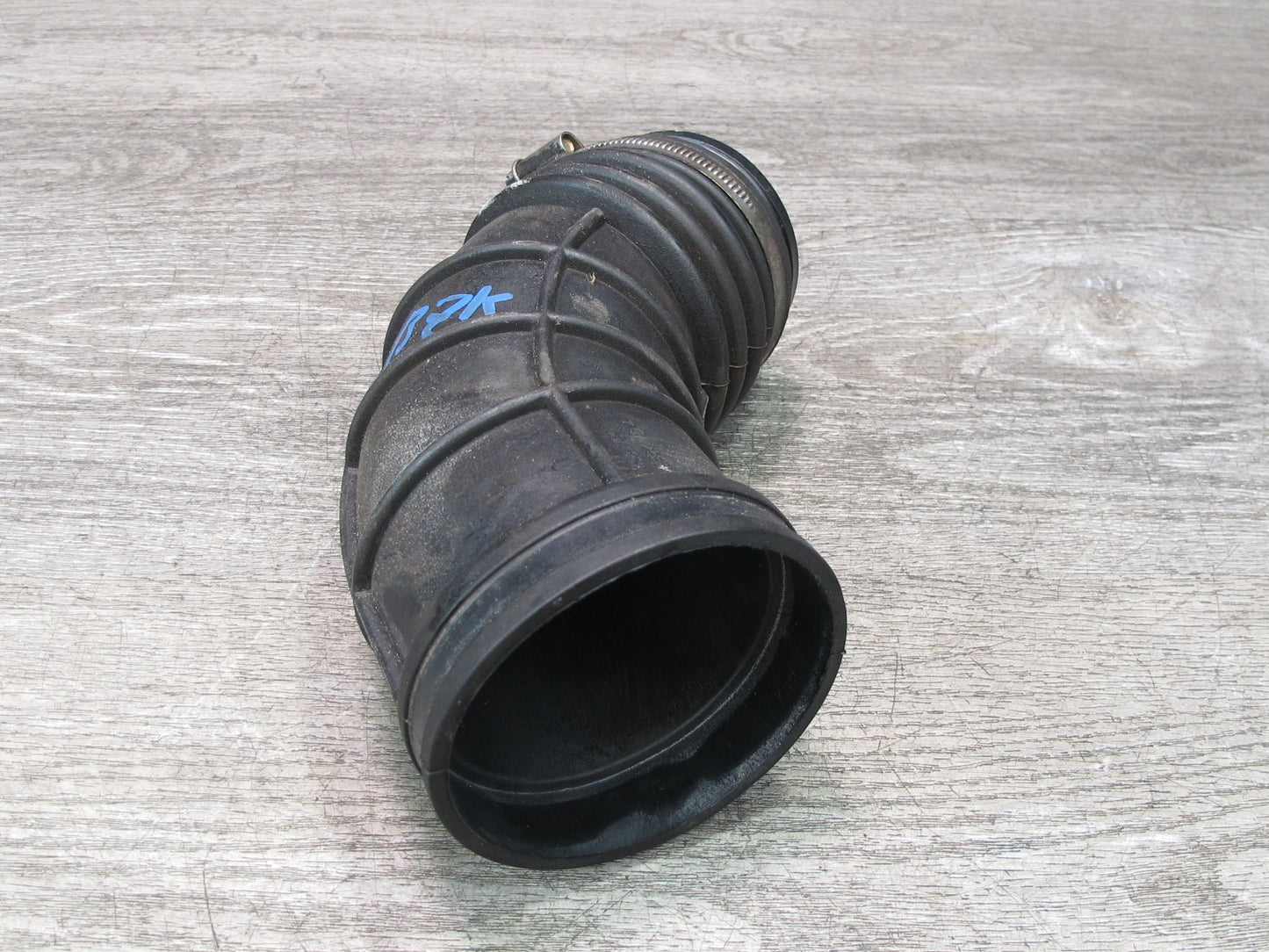 01-02 BMW E36/7 Z3 M54 3.0L Air Intake Duct Hose Boot Tube 1438761 OEM