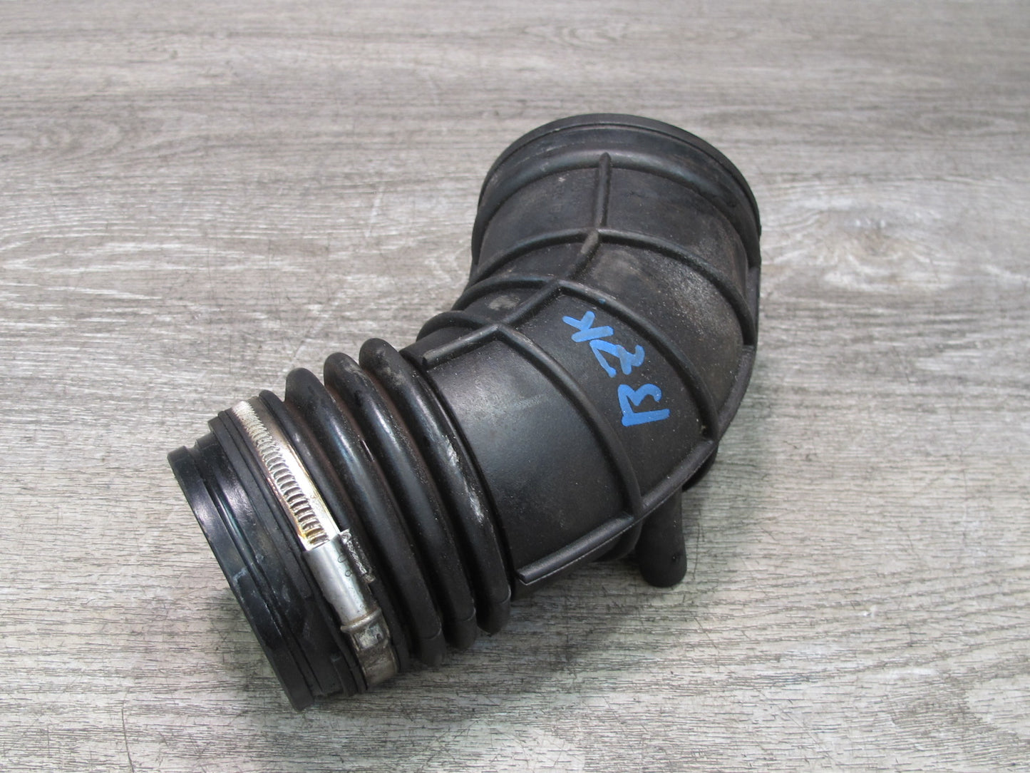 01-02 BMW E36/7 Z3 M54 3.0L Air Intake Duct Hose Boot Tube 1438761 OEM