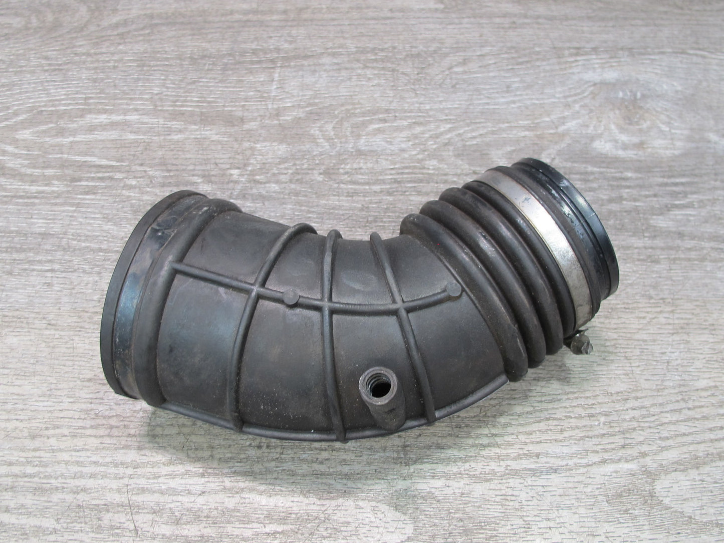 01-02 BMW E36/7 Z3 M54 3.0L Air Intake Duct Hose Boot Tube 1438761 OEM