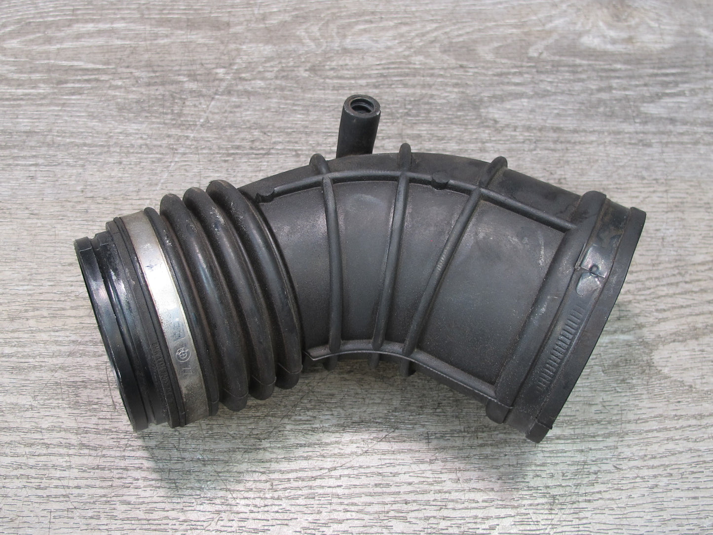 01-02 BMW E36/7 Z3 M54 3.0L Air Intake Duct Hose Boot Tube 1438761 OEM