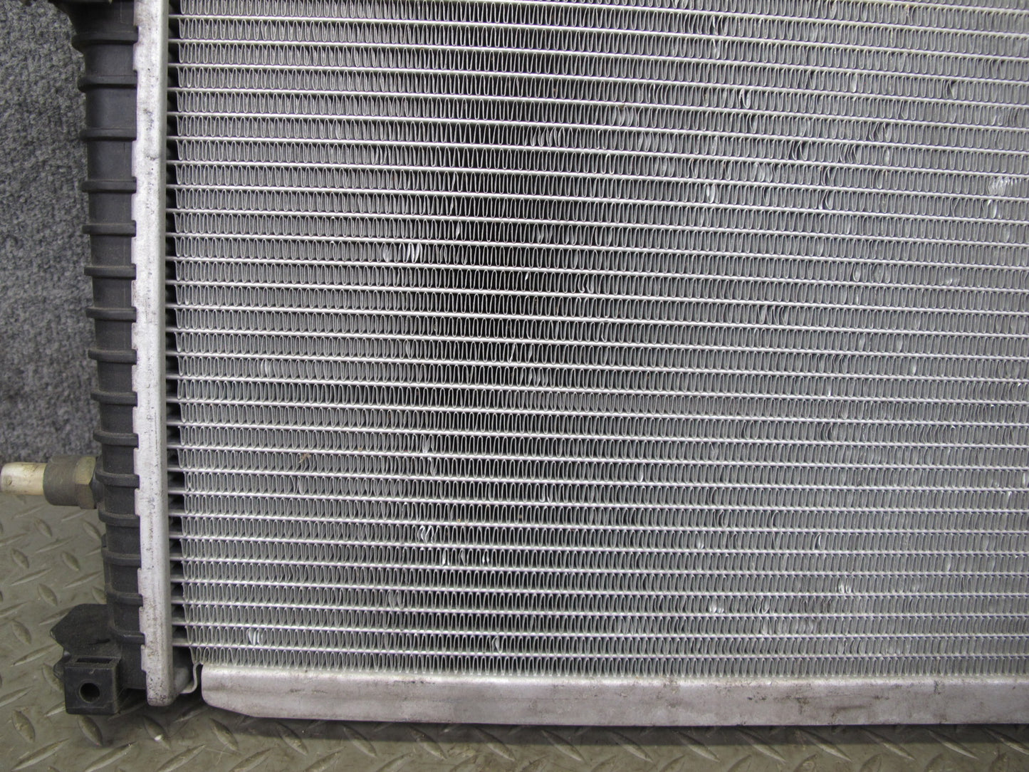 99-02 BMW E36/7 Z3 M52 M54 Engine Cooling Radiator OEM