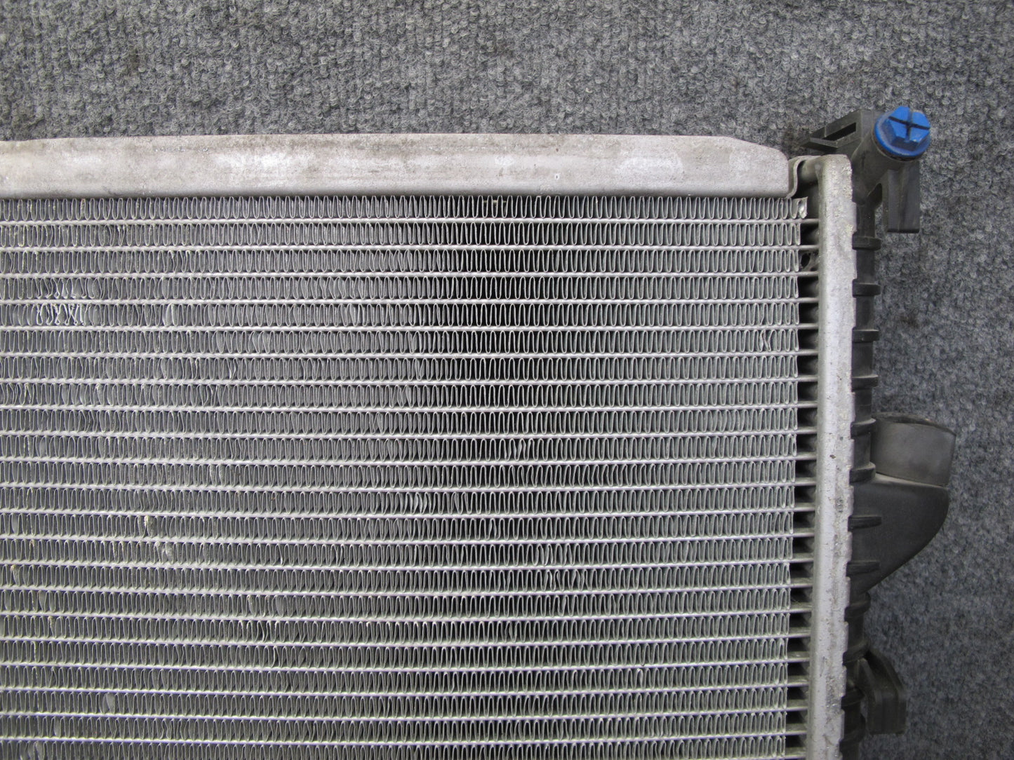 99-02 BMW E36/7 Z3 M52 M54 Engine Cooling Radiator OEM
