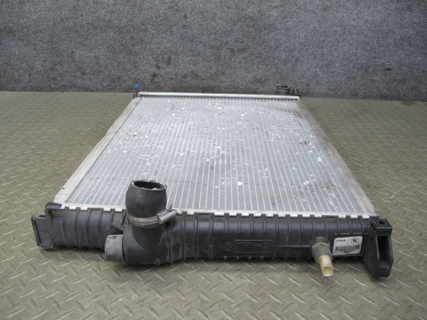 99-02 BMW E36/7 Z3 M52 M54 Engine Cooling Radiator OEM