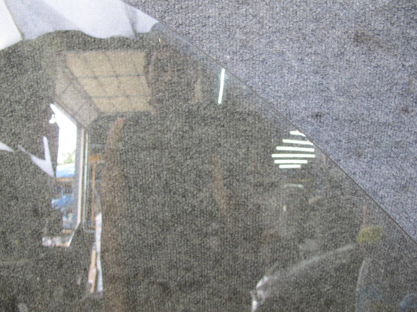 2000-2002 Lexus J100 LX470 Front Left Driver Side Door Glass Window