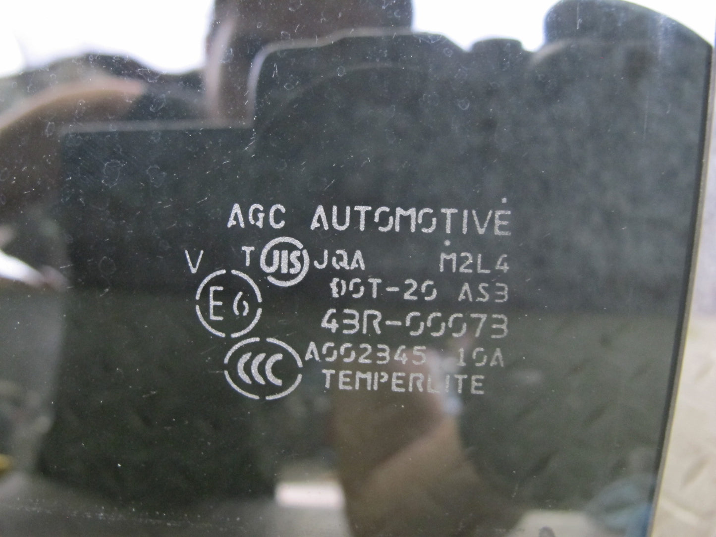 2011-2020 Infiniti QX56 QX80 Rear Left Driver Side Door Glass Window