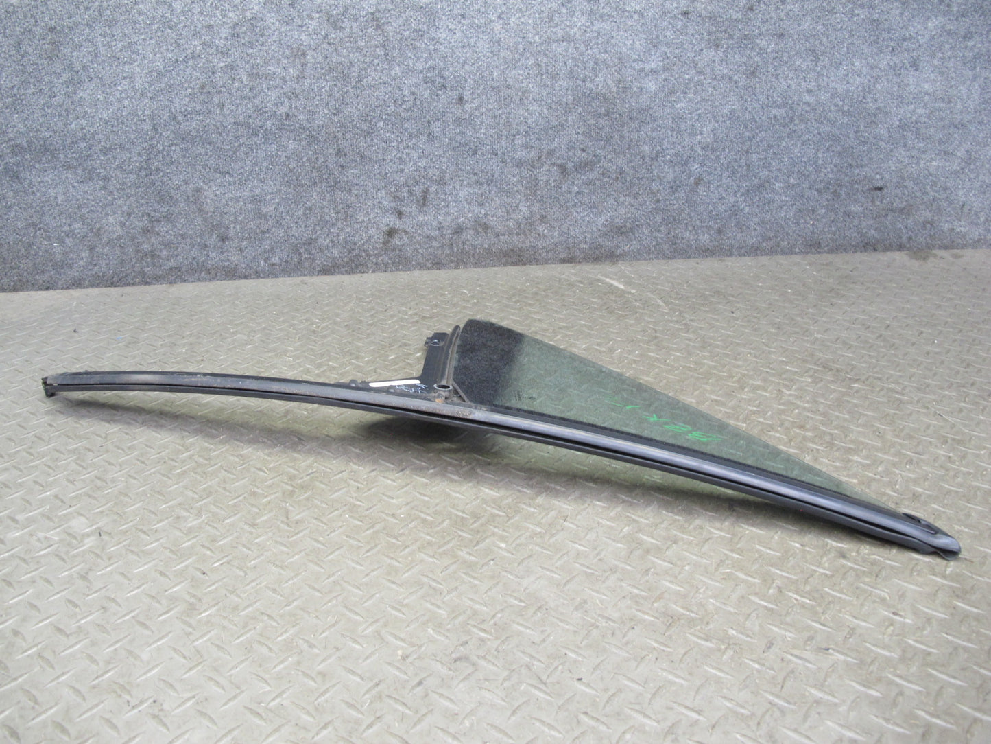 96-02 BMW E36/7 Z3 Roadster Front Left Driver Door Fixed Glass OEM