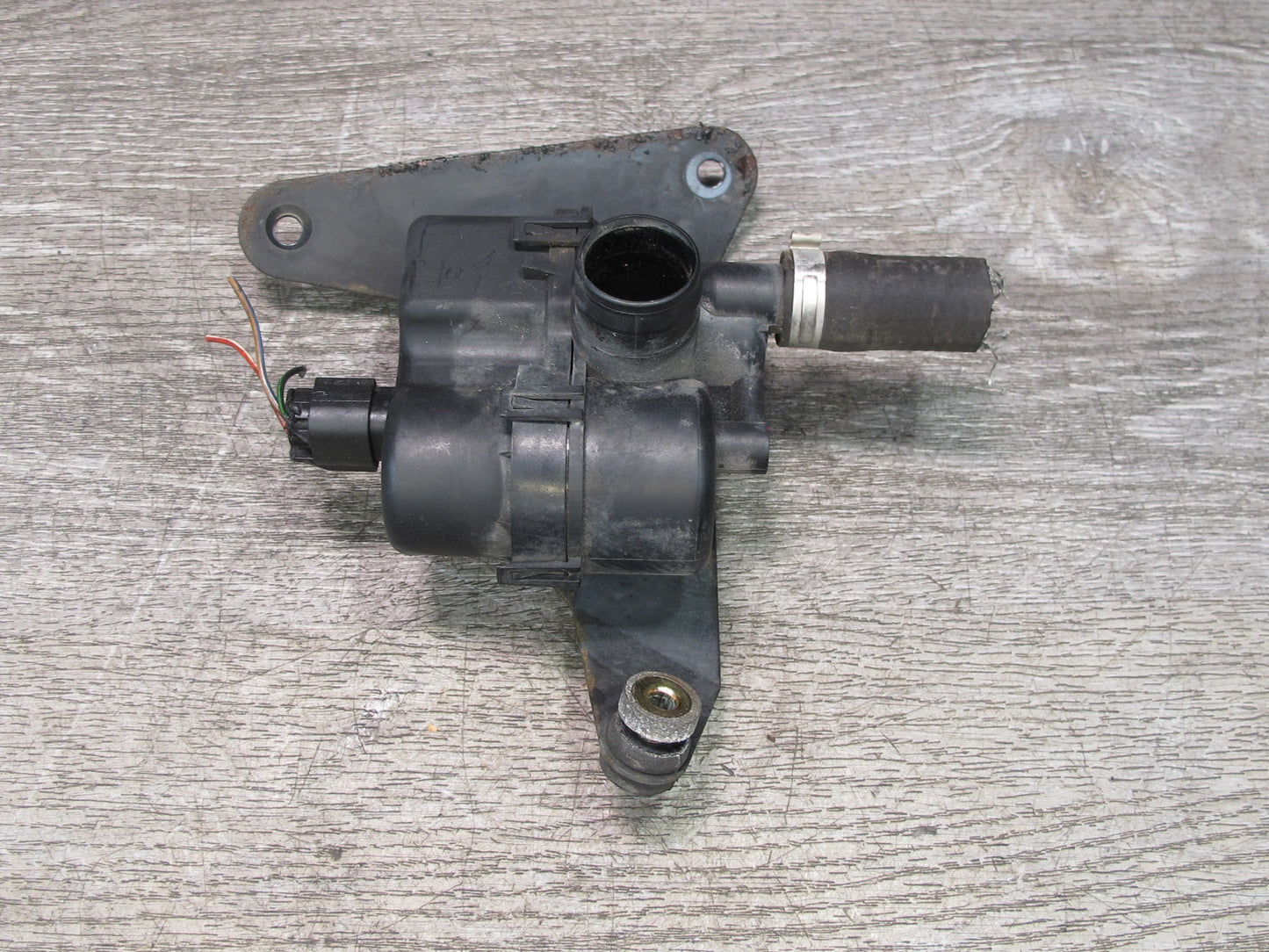 01-02 BMW E36/7 Z3 2.5L 3.0L M54 Leak Diagnosis Pump 1184849 OEM