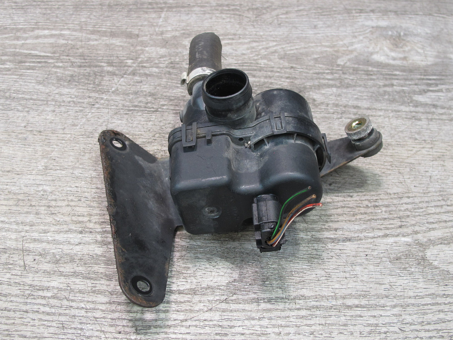 01-02 BMW E36/7 Z3 2.5L 3.0L M54 Leak Diagnosis Pump 1184849 OEM