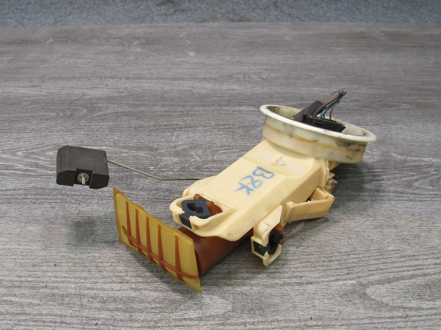 96-02 BMW E36/7 Z3 Fuel Pump Level Sensor Sending Unit OEM