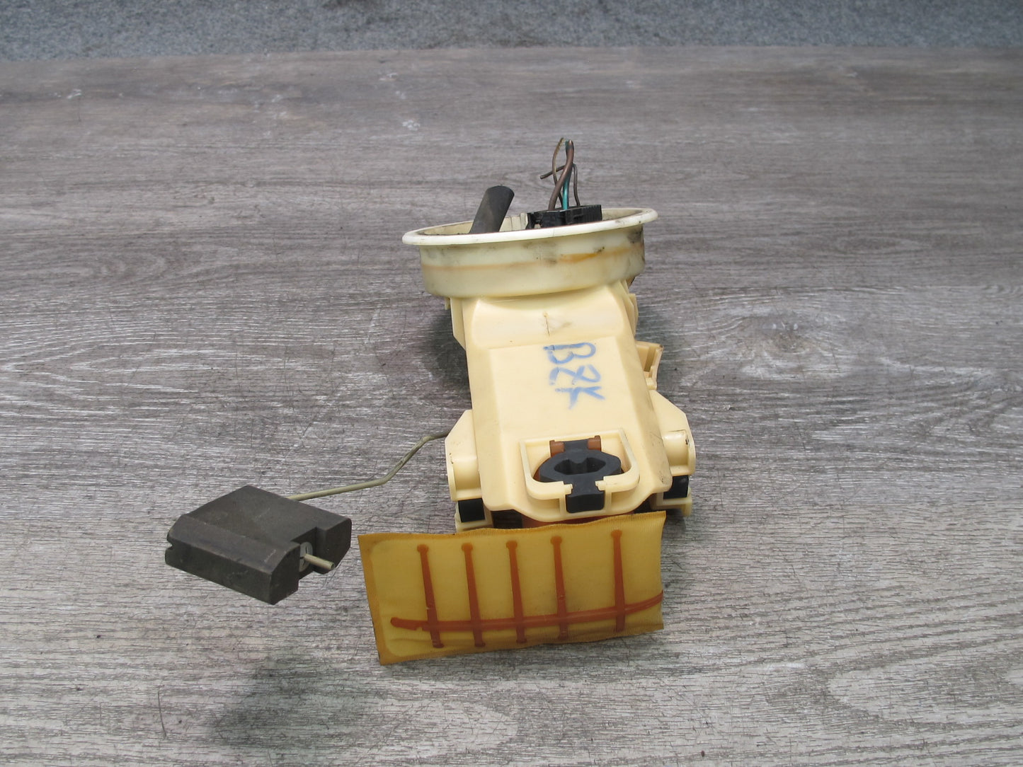 96-02 BMW E36/7 Z3 Fuel Pump Level Sensor Sending Unit OEM