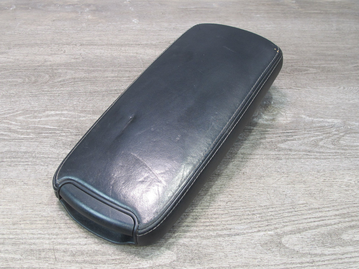 09-10 Lexus GSE20L IS350 IS250 Front Center Console Armrest Leather Black OEM