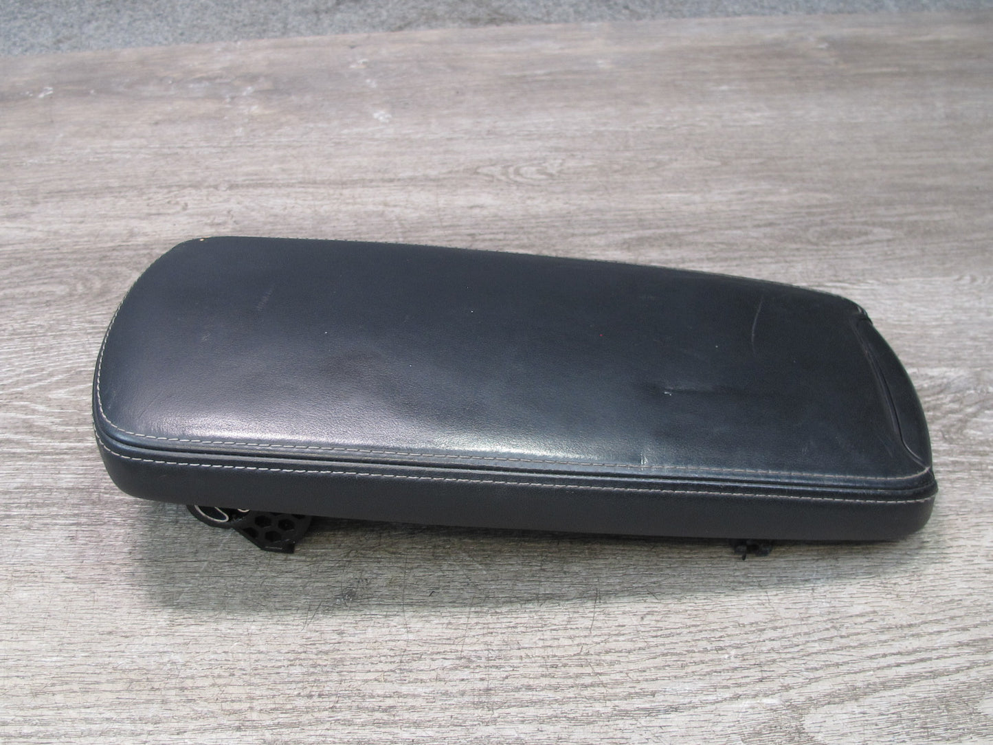 09-10 Lexus GSE20L IS350 IS250 Front Center Console Armrest Leather Black OEM
