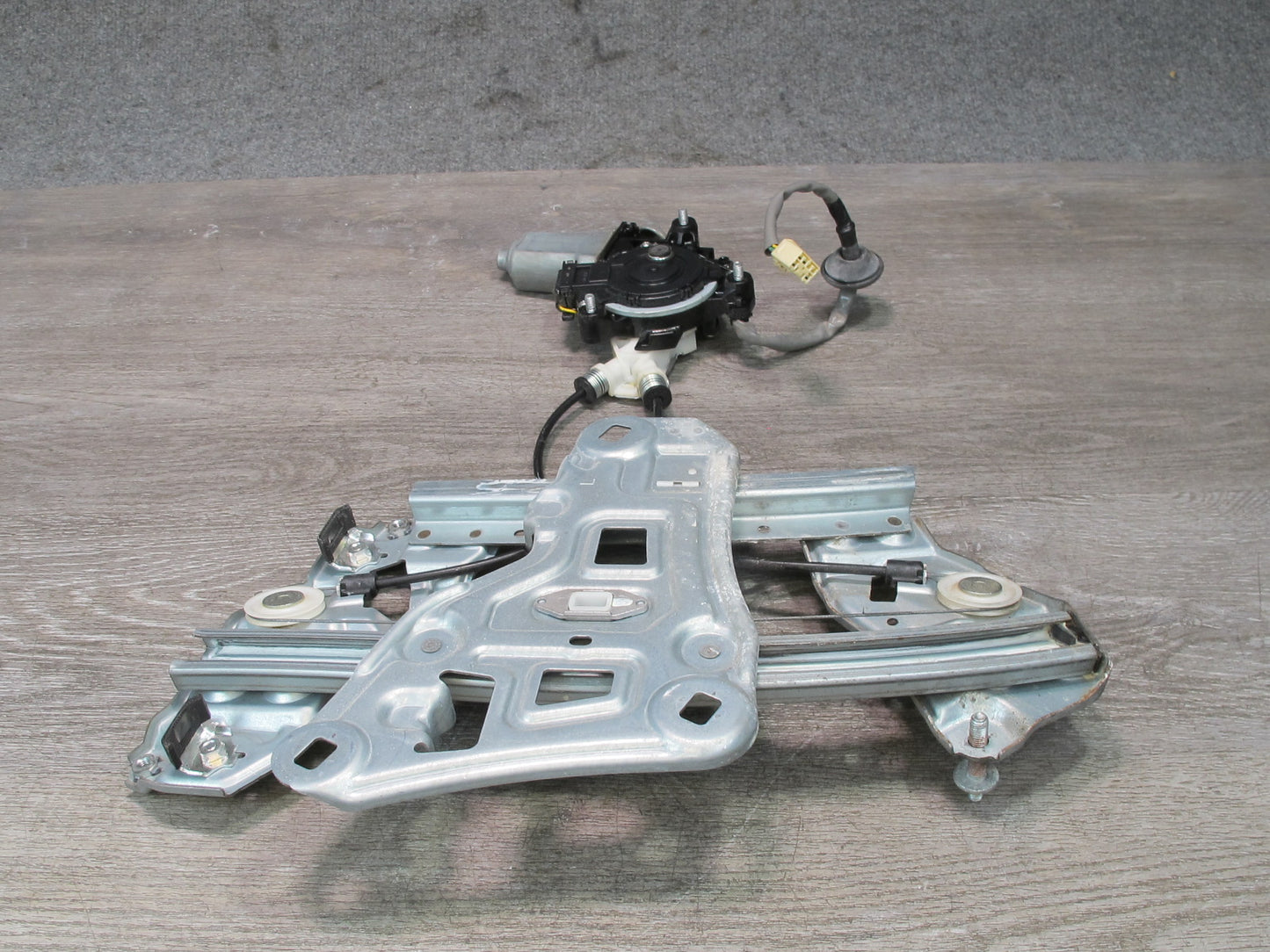 10-15 Lexus IS350 IS250 Convertible Rear Left Window Regulator w Motor OEM
