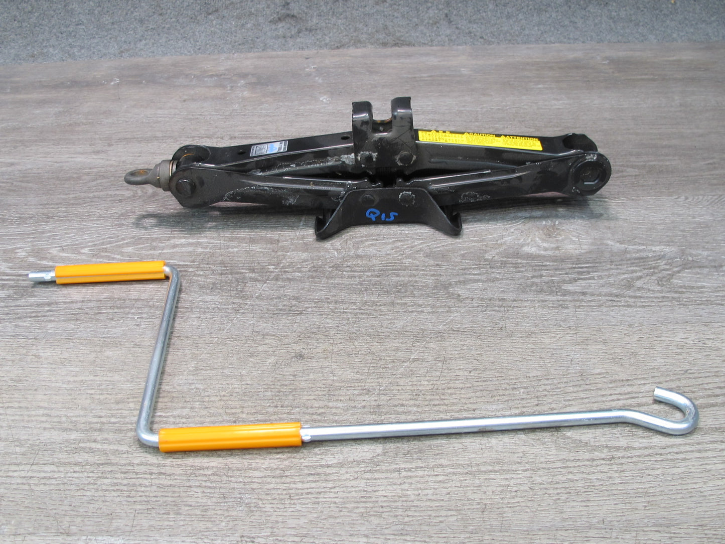10-15 Lexus IS350 IS250 Convertible Emergency Spare Wheel Tire Jack Lift OEM