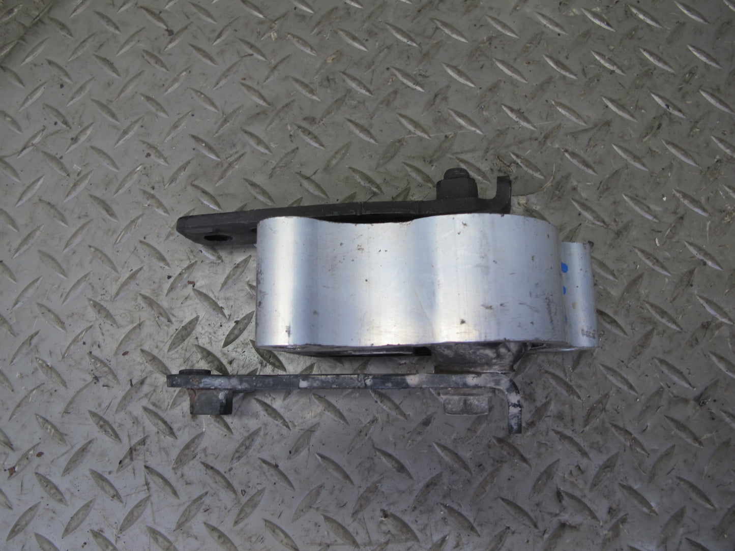 2014-2017 Infiniti QX60 2.5L Hybrid Rear Engine Motor Mount Bracket